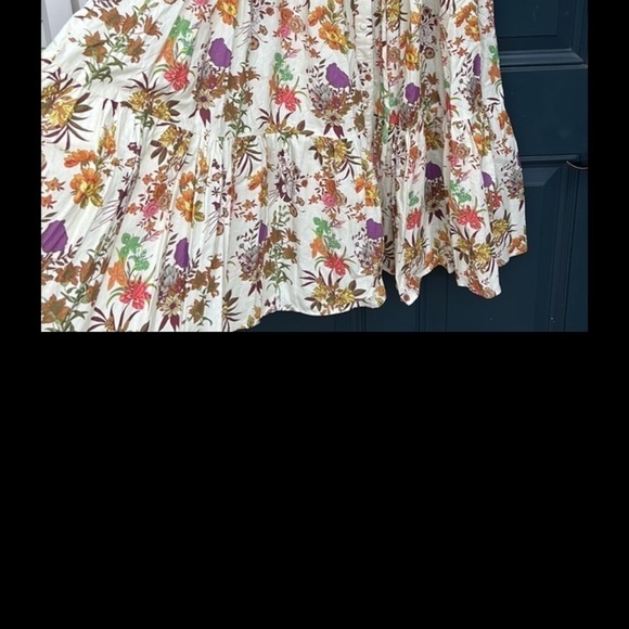 Fore Briar Floral Midi Dress NWT - Picture 6 of 16